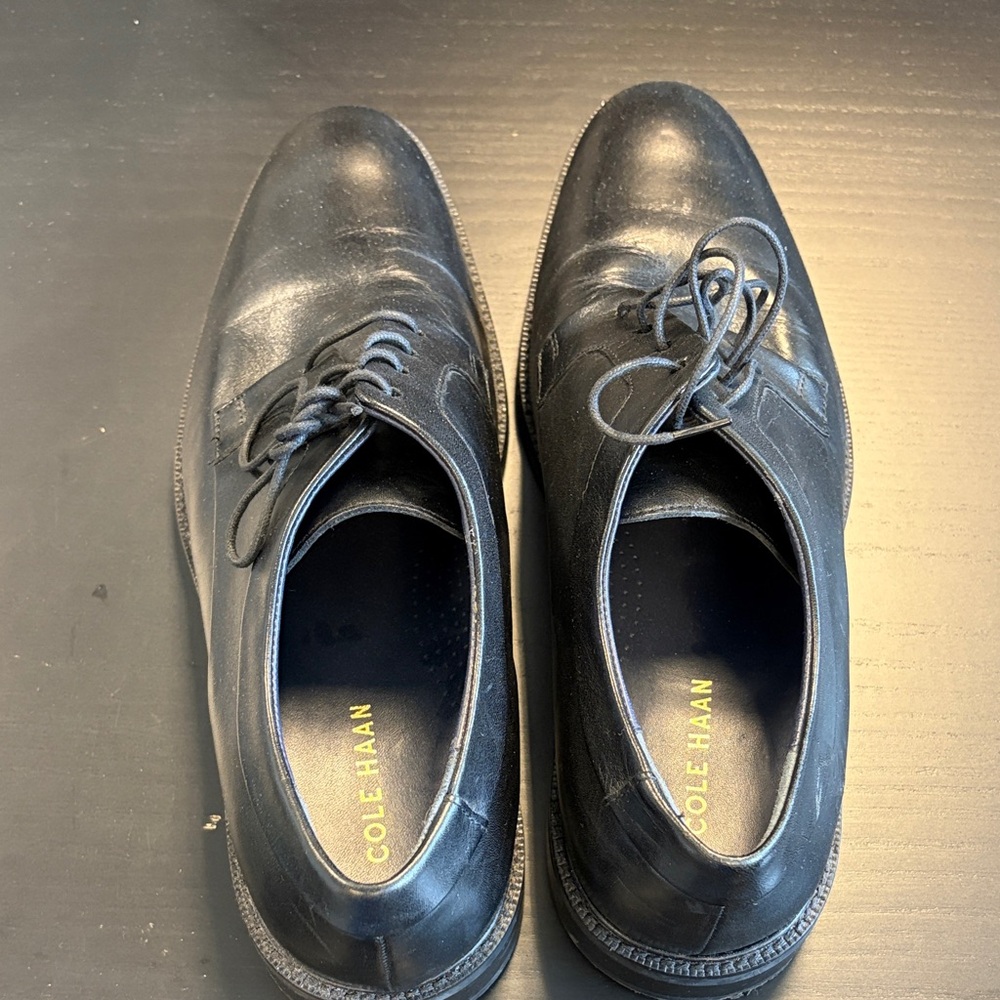 Cole Haan Black Leather Derby Lace-Up Shoes